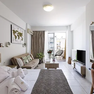 https://central-quiet-studio.rethymnohotels.net